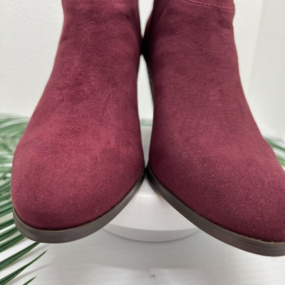 Violet & Red Jackson Lazer Cut Topline Bootie Faux Suede Burgundy Size 7 NWOB - Picture 3 of 14